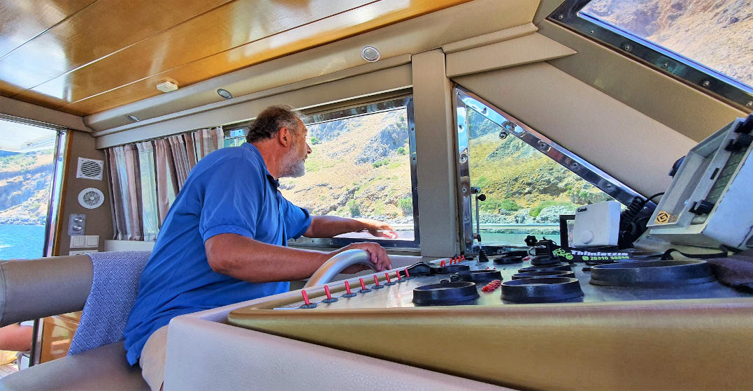 cretan cruises captain